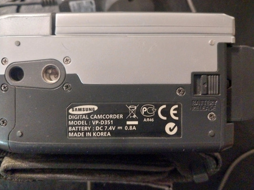 Samsung Digital Camcorder Vp D351 Pal Con Entrada De Mic Gris (Usado)