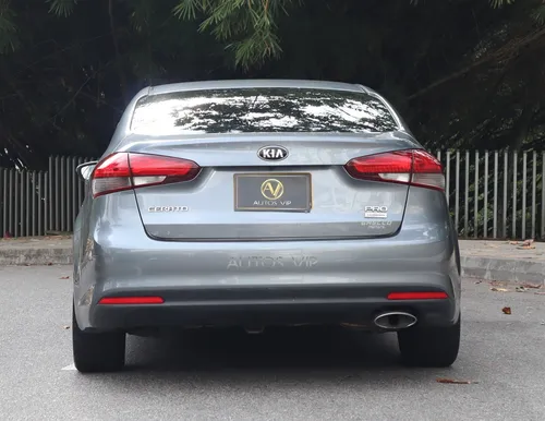 Kia CERATO PRO Zenith MT