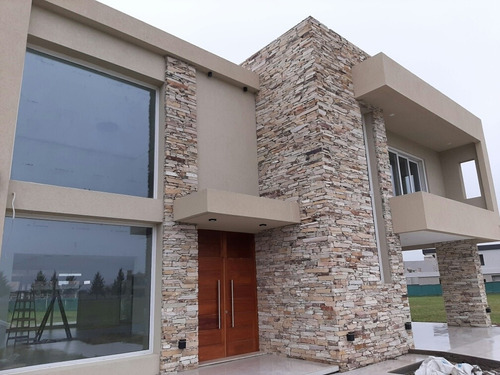 Imagen 1 de 5 de Construcción De Casa Llave En Mano Zona Norte