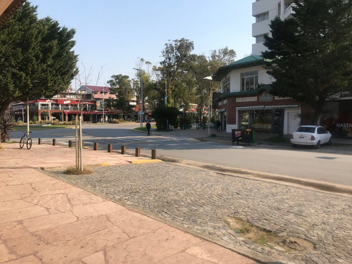 Imagen 10 de 17 de Local Comercial 7 Pinamar - Av. Bunge Y Esq. Av. Libertador