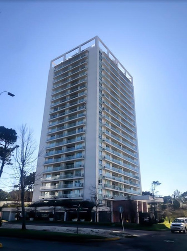 Imagen 2 de 30 de Departamento - Punta Del Este