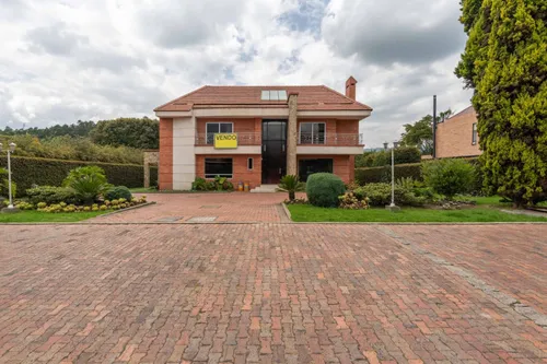 Casa En Venta En Aposentos. Cod V22333