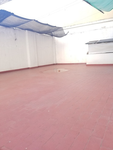 Departamento 3 Amb. Con Gran Patio, Sin Expensas, 1 Piso