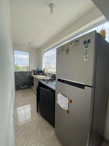 Imagen 20 de 30 de Edificio Comercial En Venta En Parroquia Concepción Barquisimeto Lara ++23-4060 */ M.c T. N° +0-4-2-4- 5.5.6. 5.7. 5.9 *--**