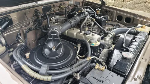 Toyota Land Cruiser Fj62 Versión Gx