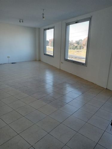 Imagen 4 de 9 de Oficina En Venta En Las Recovas- Pilar, G.b.a. Zona Norte