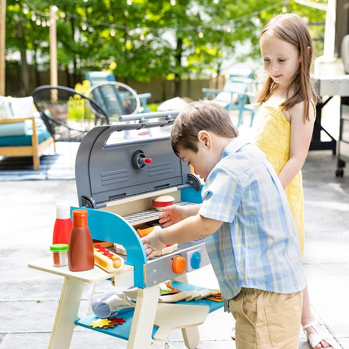 Melissa & Doug Wooden Deluxe Barbecue Grill, Smoker And Pizz