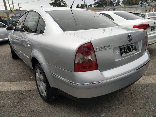 Volkswagen Passat 3.0 V6