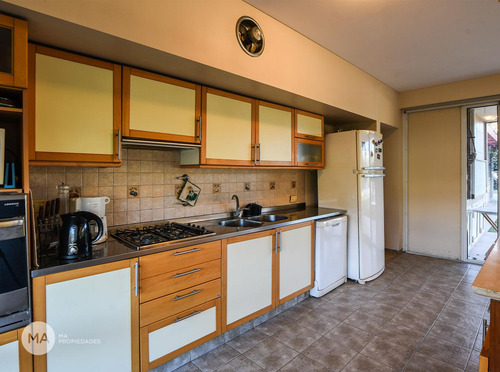 Casa 5 Ambientes-av. Fuerza Aérea 3000-funes Hills-alquiler