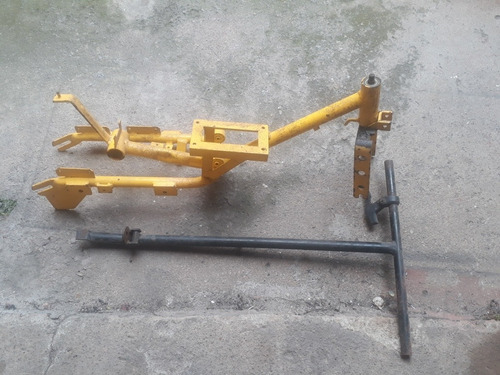 Imagem 2 de 3 de Quadro De Walk Machine Com Suporte Para Motor De Barco