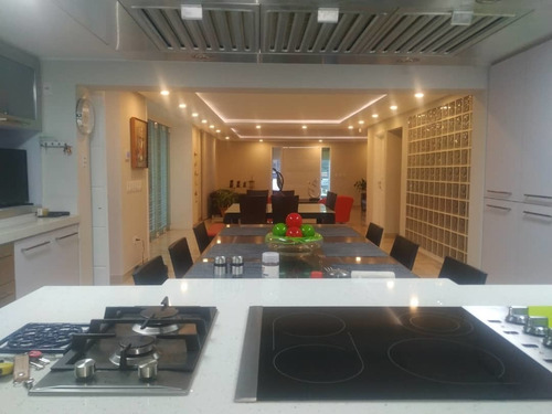 Imagen 6 de 14 de Casa 1000m2 Urb La Rosaleda Norte San Antonio De Los Altos