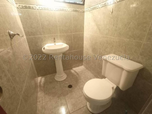 Imagen 11 de 30 de Gustavo Zavala Rentahouse 22-16568