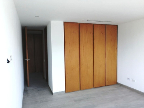 Imagen 5 de 10 de Apartamento En Alquiler Urb. Los Chorros C-19542