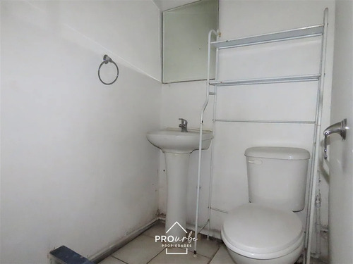 Local Comercial 30m En Arriendo En Quillota.
