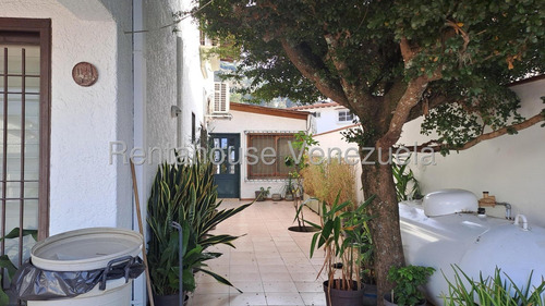 Linda ,comoda Y Funcional Casa En Venta Ubicada En Naranjos Del Cafetal 24-18040