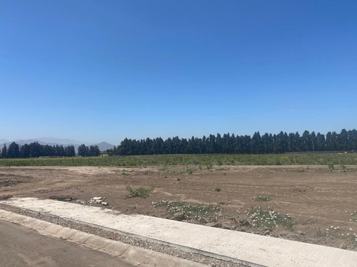 Condominio, Guardias 24/7 En Chicureo, A Pasos De Colegios
