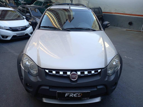 Imagem 2 de 7 de Fiat Palio Weekend Adventure Locker