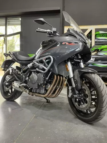 Imagen 20 de 20 de Benelli Tnt 600 Gt Touring Defensas Slider Puños Pie Carrera