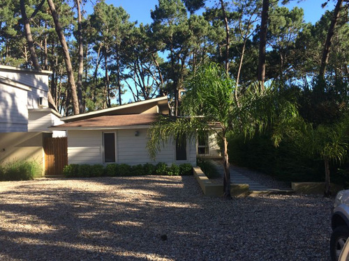 Casa En Alquiler Por Temporada De 3 Dormitorios En Montoya (ref: Bpv-270)