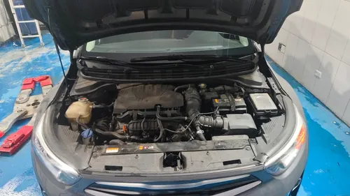 Kia Stonic Zenith Híbrido Mecánico 2022