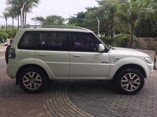 Mitsubishi Pajero Tr4 2013 2.0 Flex Aut. 5p