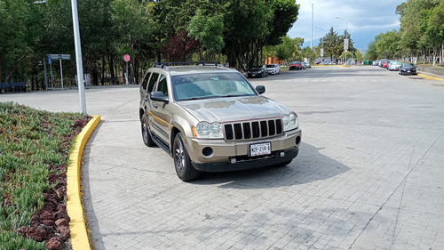 Jeep Grand Cherokee 3.7 Laredo V6 4x2 Mt