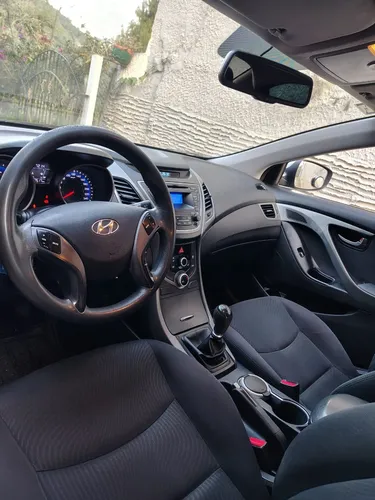 Hyundai Elantra 1.6l