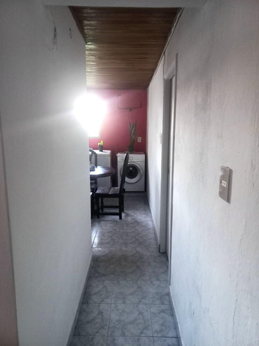 Casa En Venta - 2 Dormitorios 1 Baño - Cocheras - 504mts2 - Ayacucho