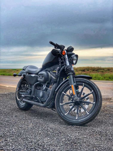 Harley Davidson 883 Spotster