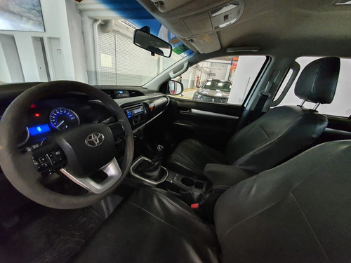 Toyota Hilux 147 Hp Dc 2.4 4x4 Die 2018 Egv914