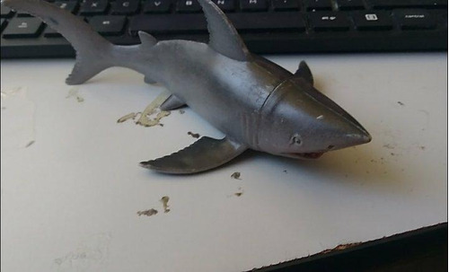 2010 Shark Plastic China Figure 15 Cms