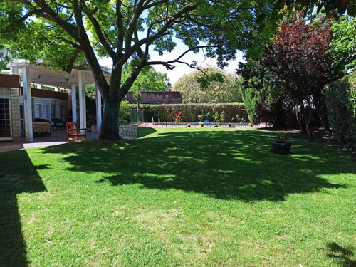 Casa Con Piscina En Alquiler Anual En Atlántida || Barrio Jardin