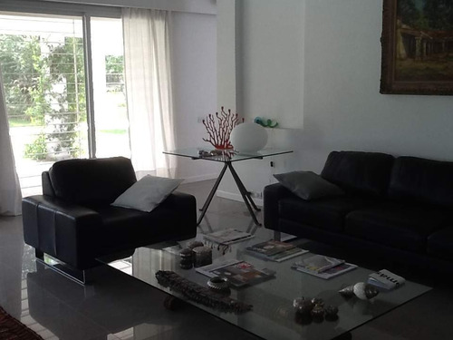 Imagen 29 de 30 de Venta-importante Casa De Categoría Estilo Moderna-villa Allende Golf