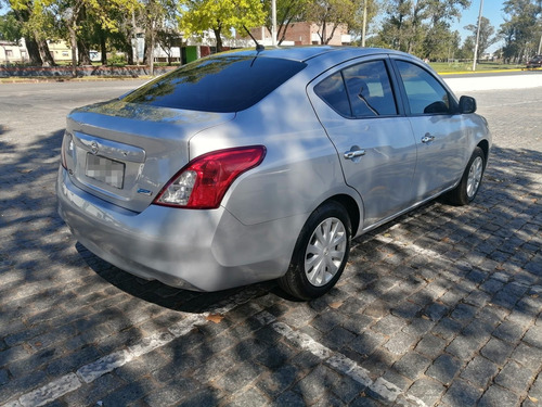 Nissan Versa 1.6 Sense 5vel Mt 2012