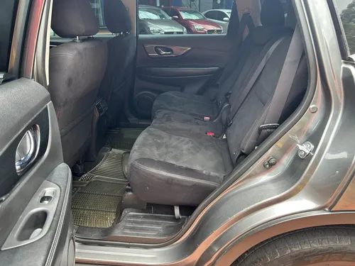 Nissan X-trail 2.5 Advance 4x2 At