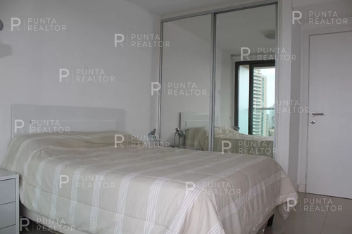 Apto 1 Dorm, + Plus Y Balcón