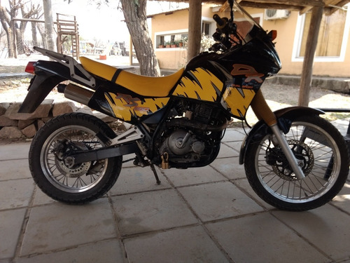 Imagen 3 de 14 de Suzuki 650 Rse