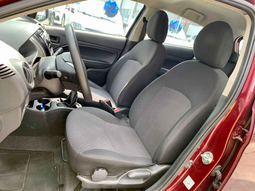 Imagen 6 de 7 de Mitsubishi Mirage 2019 5p Glx L3/1.2 Man