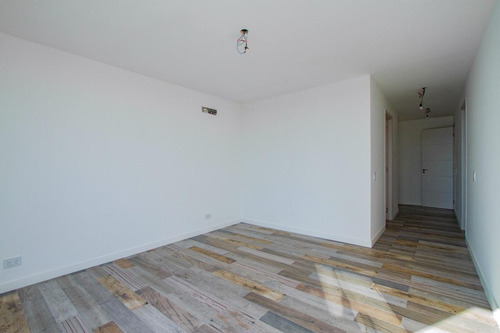 Imagen 19 de 30 de Venta | Casa Con 4 Dormitorios Y Dependencia | A Estrenar | Lote Al Agua | Carpinchos