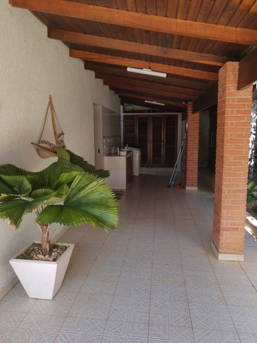 Imagem 7 de 21 de Sobrado Médio Padrão, Acabamento Fino Com Piscina-estrela Dalva - 05