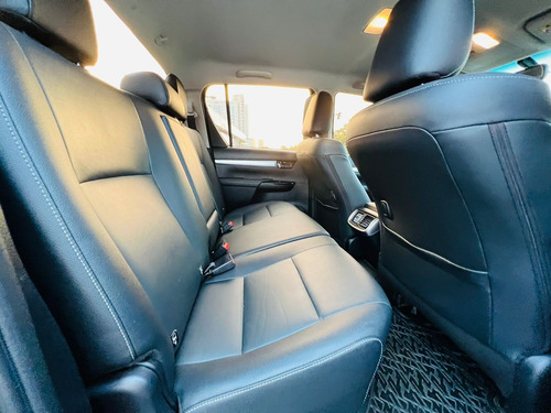 Imagem 15 de 15 de Toyota Hilux Srv 2.8 Preto 2019