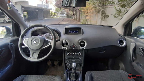 Imagen 11 de 15 de Renault Koleos Expression 2.5 Mt 2016