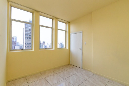 Imagem 14 de 21 de Apartamento Com 1 Dormitório, 50 M² - Venda Por R$ 175.000,00 Ou Aluguel Por R$ 850,00/mês - Centro - Curitiba/pr - Ap0611