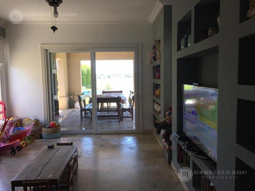 Imagen 9 de 21 de Espectacular Casa A Laguna En Santa Clara - Villanueva - Tigre - Alquiler 22 Dias De Febrero