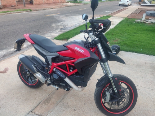 Imagem 2 de 7 de Ducati Hypermotard 821