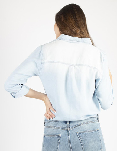 Imagen 5 de 5 de Blusa Camisera Mezclilla Con Nudo
