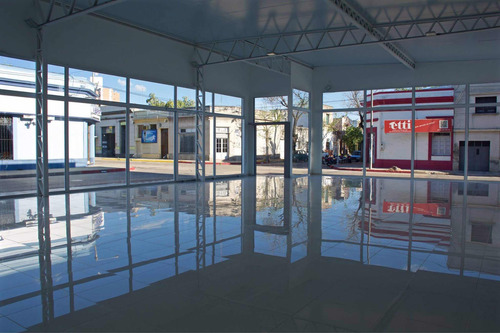 Salon Comercial