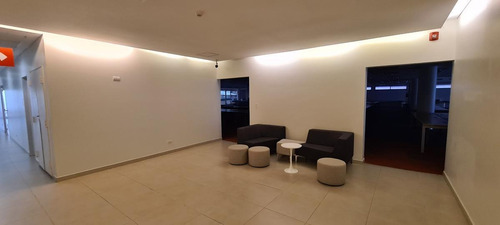 Imagen 25 de 30 de Edificio Comercial - Parque Patricios