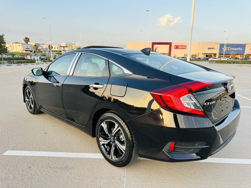 Honda Civic TOURING TURBO