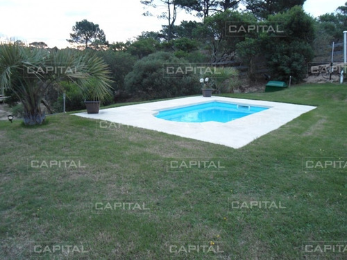 Imagen 3 de 9 de Venta De Casa De Dos Dormitorios Y Piscina En Punta Ballena- Ref: 29274